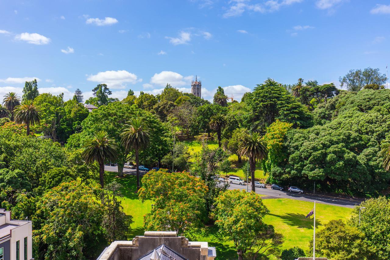 Stylish Central City Apartment With Pool And Gym Auckland Bagian luar foto